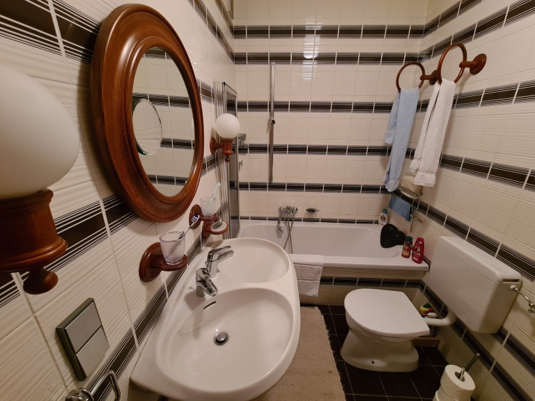 Badezimmer 2