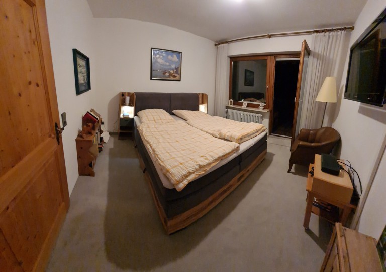 Großes Schlafzimmer 2